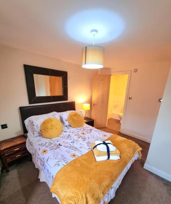 Spacious Duplex 2 Bed Apartment Central Location By Canal - Chester Uk ภายนอก รูปภาพ